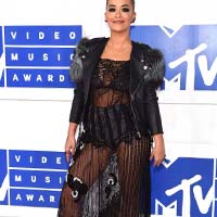 7     MTV Video Music Awards