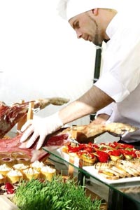 Выездной фуршет в Киеве от CLASSIC CATERING на все случаи жизни