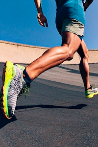 Высокотехнологичные мужские кроссовки Asics