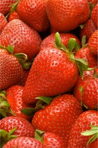 Клубничные мотивы: маски