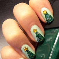 Новогодний нейл-арт: ещё одна елочная идея (фото)