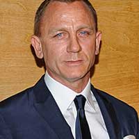 Агенту 007 придется решиться на подтяжку лица