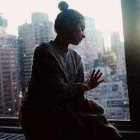 Новая фобия у молодых людей – боязнь выйти из дома