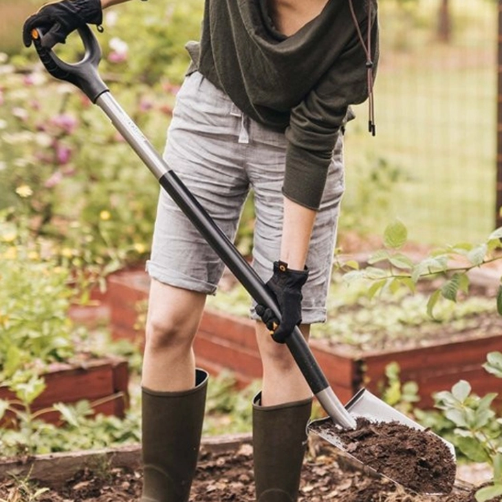   Fiskars